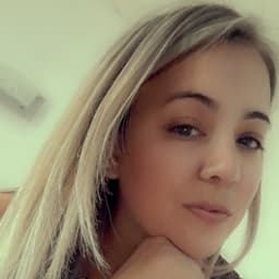 Mónica avatar