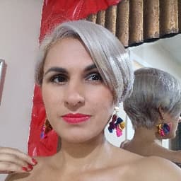 María avatar