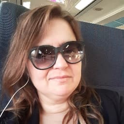 María avatar