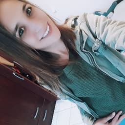Daniela avatar