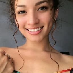 María avatar