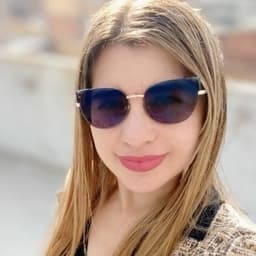 Sandra avatar