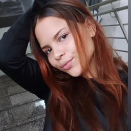 María avatar