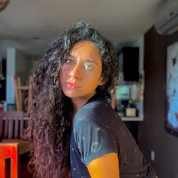 Valeria avatar