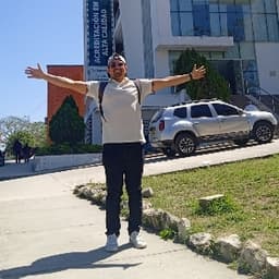 Luis avatar