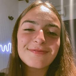 Nicole avatar