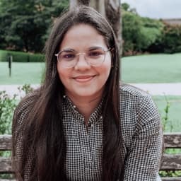 Laura avatar
