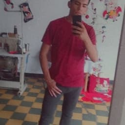 Adrián avatar