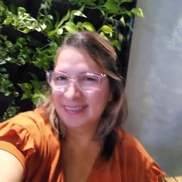Mónica avatar